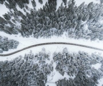 Советы по безопасному вождению в снегопад с домом на колесах